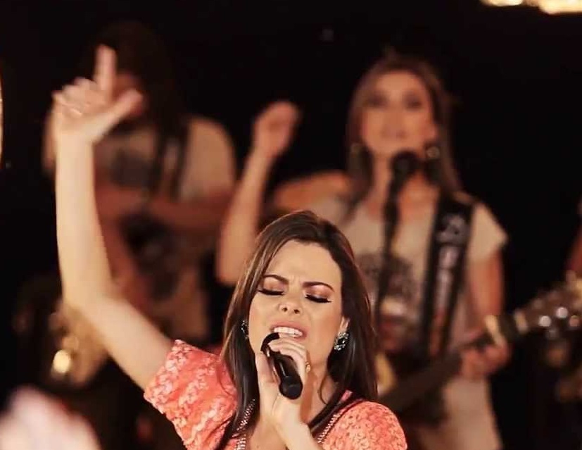 Diante do Trono lança clipe da música “É Suficiente”, gravado na Jordânia